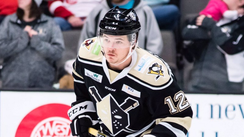 Krastenbergs izsaukts uz Pitsburgas "Penguins" fārmklubu AHL