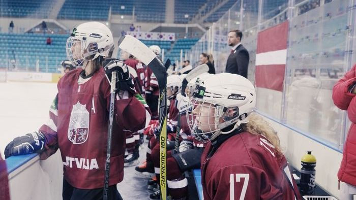 Latvijas hokejistes izlaiž pārsvaru un piekāpjas Nīderlandei