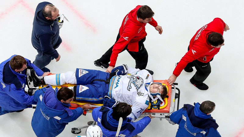 Nazarovs: "Hokejs var pārvērsties par ātrās palīdzības auto sacīkstēm"