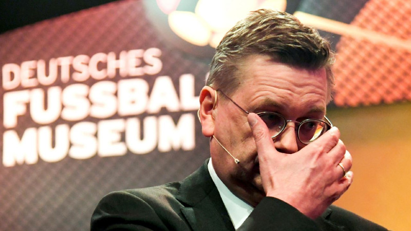 Atkāpjas Vācijas Futbola federācijas prezidents, vietā varētu nākt Lāms