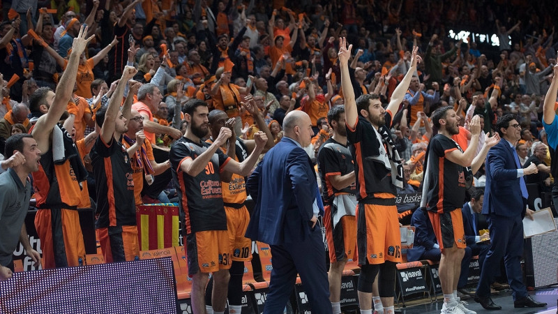 Valensijas "Basket" uzvar izšķirošajā spēlē un ceturto reizi triumfē Eirokausā