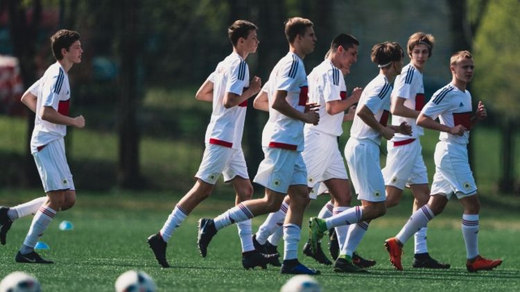 Latvijas U17 futbolisti spēlē neizšķirti pret Kosovu