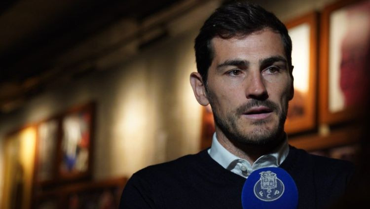 Kasiljass pēc pārciestās sirdstriekas strādās "Porto" kluba vadībā