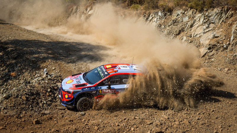 "Hyundai" nākamgad plāno startēt ar divām WRC komandām