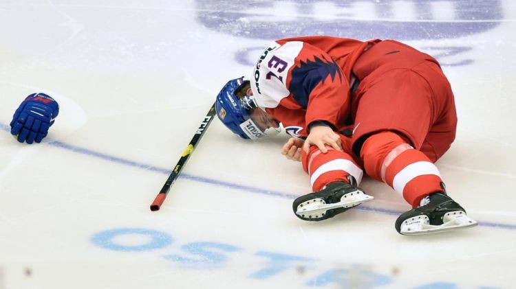 Mājiniece Čehija ļoti ātri paliek bez sava līdera pasaules U20 čempionātā