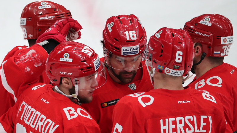 Daugaviņš ar savu pirmo "hat-trick" KHL sekmē rezultatīvu "Spartak" uzvaru
