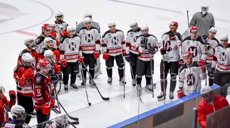 Medijs: Grodņas "Neman" sastāvā 23 hokejisti saslimuši ar Covid-19