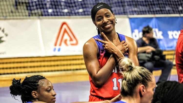 WNBA čempione paraksta līgumu ar vēl vienu bijušo TTT spēlētāju