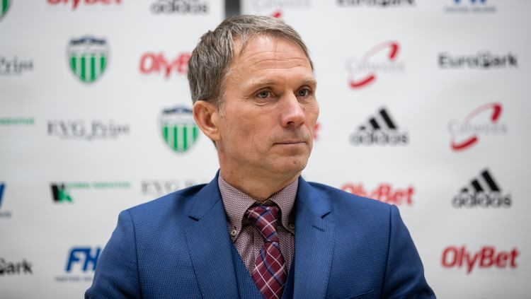 Igaunijas futbola izlase nonāk krīzē un spiesta mainīt visu treneru korpusu