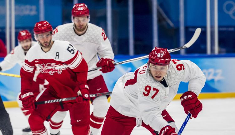 Hokeja turnīra 1/4 fināli: ASV pret Slovākiju, Dānija vēlreiz pret ROC izlasi