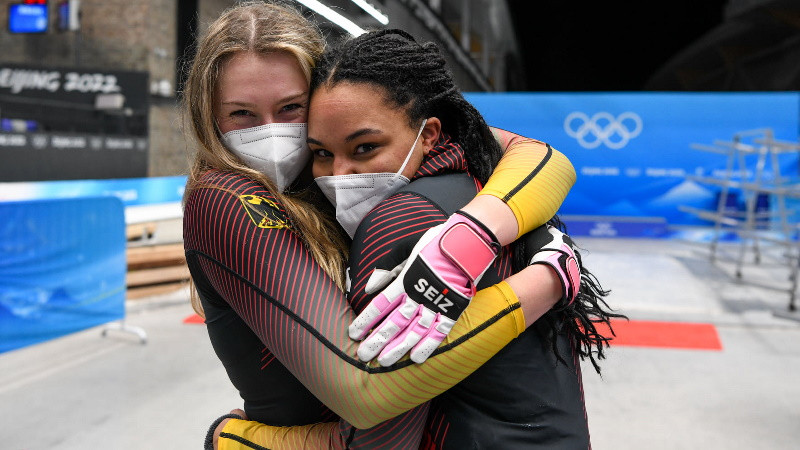 Nolte droši triumfē sieviešu bobslejā, atnesot Vācijai astoto zeltu renes sportos