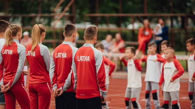 Latvija izcīna otro vietu Baltijas jauno daudzcīņnieku čempionātā