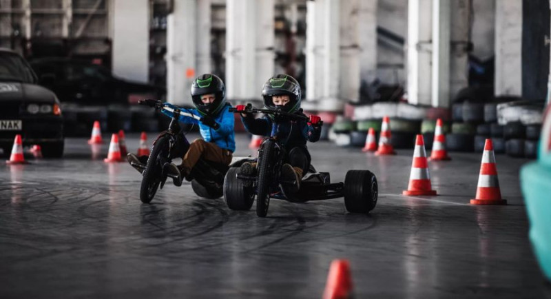 Aizvadīts pirmais drifta čempiona Nikolasa Bertāna vārdā nosauktais drifta traiku posms