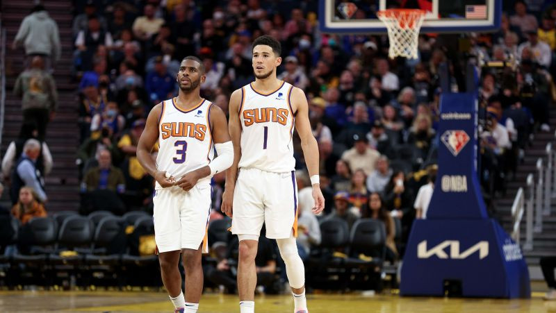 "Suns" pārspēj "Warriors" un atkārto uzvaru rekordu, Memfisa nodrošina otro vietu