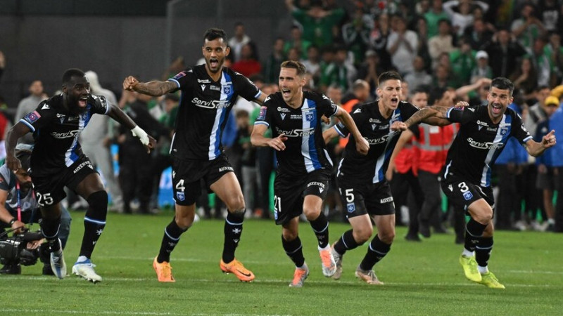 ''Auxerre'' pendelēs pieveic ''Saint-Étienne'' un atgriezīsies ''Ligue 1''