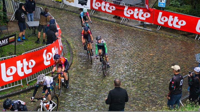 Rožlapa iegūst UCI punktus Beļģijas tūrē, Karbonari uzsāk ''Giro''