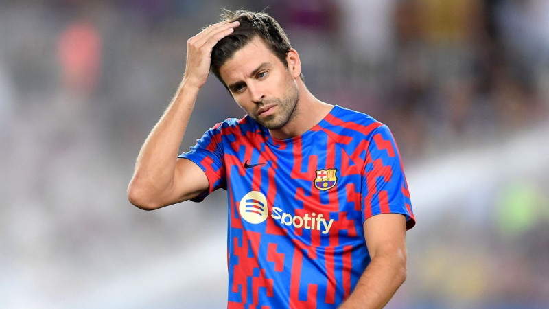 Medijs: Pikē karjeru noslēgs "Barcelona" neizpildīto solījumu dēļ