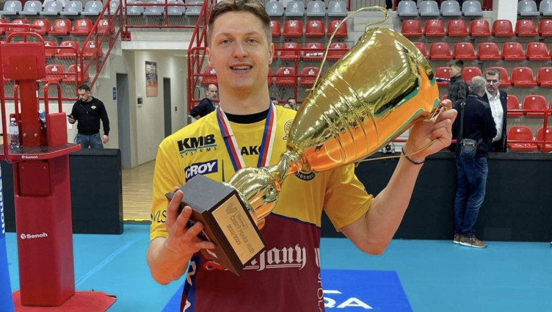 Jemeļjanovs kļūst par Čehijas volejbola kausa ieguvēju