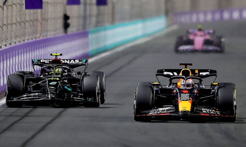 Hamiltons par "Red Bull": ''Nekad neesmu redzējis tik ātru formulu''