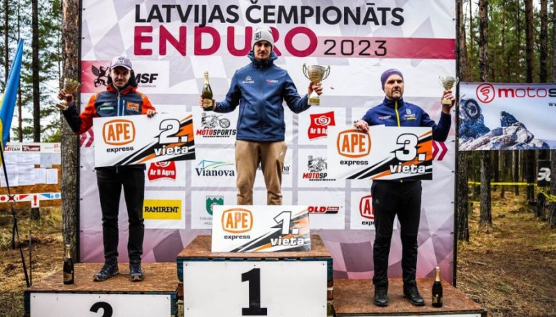 Kārlis Sabulis ar uzvaru klasē debitē Latvijas čempionāta Enduro 1.posmā