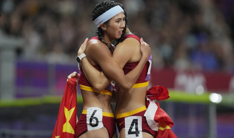 Cenzūras piemērs: skaitļa 64 dēļ Ķīna neļauj publicēt sprinta čempiones foto