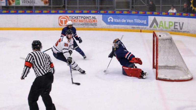 Nīderlandes hokejisti taizemiešu vārtos ripu iemet 23 reizes, uzstādot rekordu
