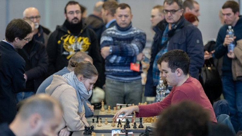 Latvijas šahiste Vidruska iegūst labākās dāmas balvu Eiropas čempionātā blicā