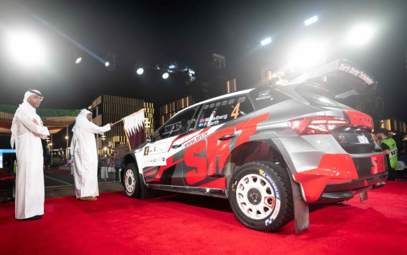 Latviešu ''Sports Racing Technologies'' komandas braucēji līderi Kataras rallijā