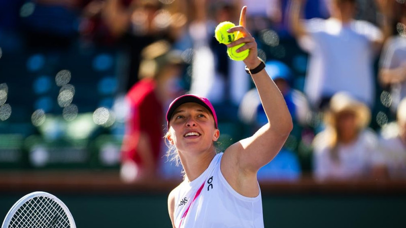 Švjonteka iekļūst Madrides "WTA 1000" pusfinālā, Kīza izslēdz Žabēru