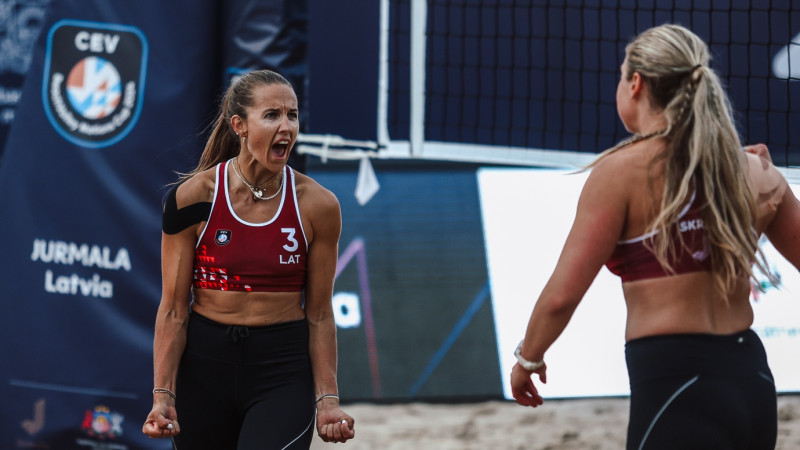 Latvijas pludmales volejbola dāmas zelta setā atzīst Ukrainas pārākumu un izstājas