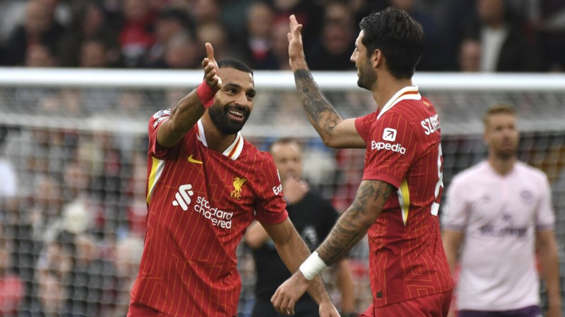 Diasam 1+1, Slots pie ''Liverpool'' stūres sāk ar divām sausajām uzvarām