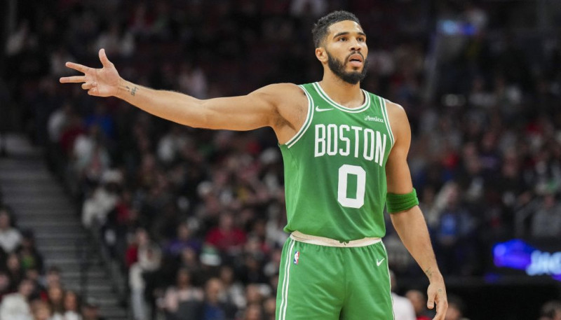 NBA pirmssezona: Porziņģa pārstāvētā "Celtics" zaudē, Sabonim Jūtā 29+17+8