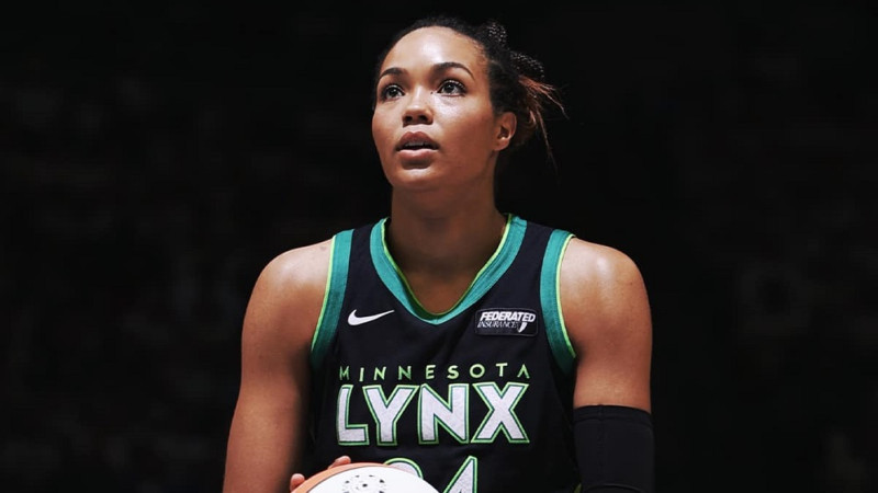 No sleep till Brooklyn: Karltones brīvmetieni panāk 2-2 WNBA finālā