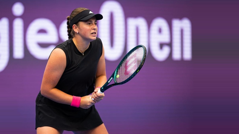 Ostapenko mēģinās revanšēties Žabērai, tēmējot uz Dohas pusfinālu