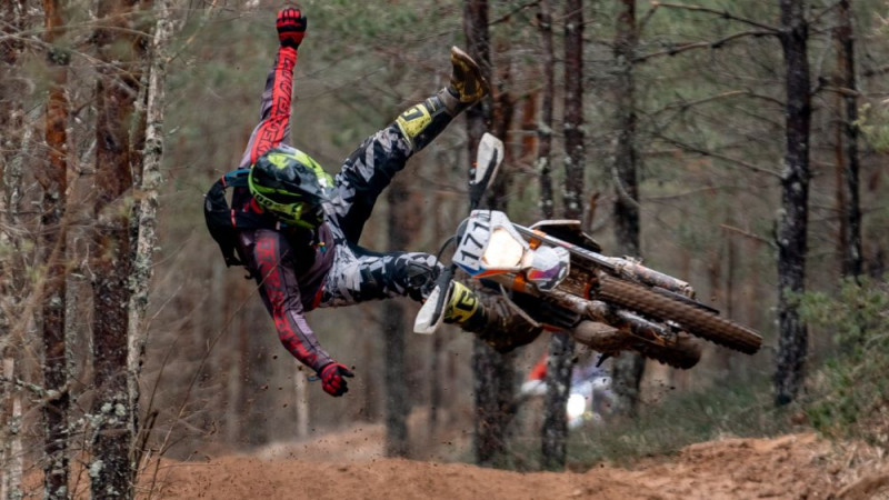 "Hard Enduro" Latvijas čempionāts startēs 22. martā Liepājā