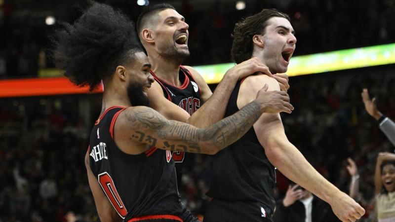 Gidijs un ''Bulls'' neticamā galotnē nogremdē ''Lakers'', ''Pacers'' kluba un sezonas rekords