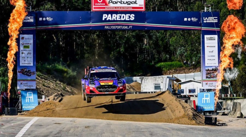 Sesks Portugāles WRC treniņā uzrāda ātrāko laiku