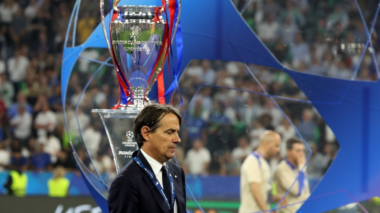 Neskatoties uz sakāvi Čempionu līgas finālā, "Inter" vēlas paturēt Indzagi