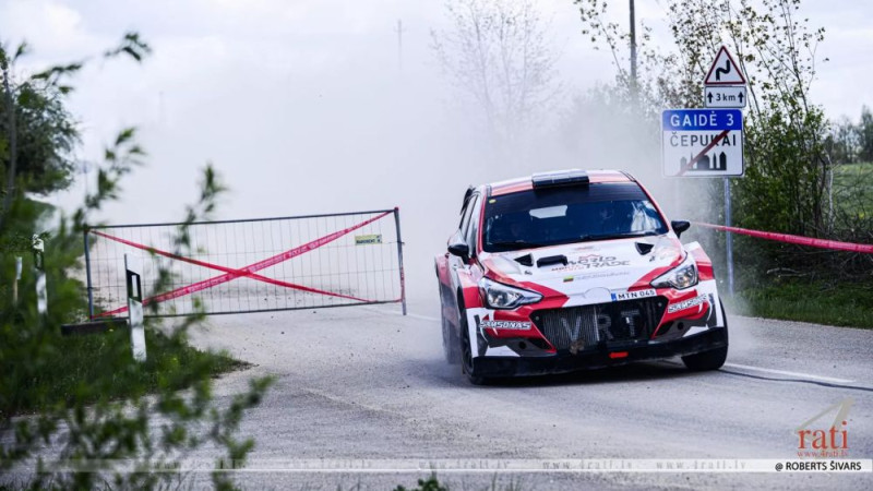 Latviešu stūrmanis Mālnieks Žemaitijas rallijā startēs ar pilotu no ASV