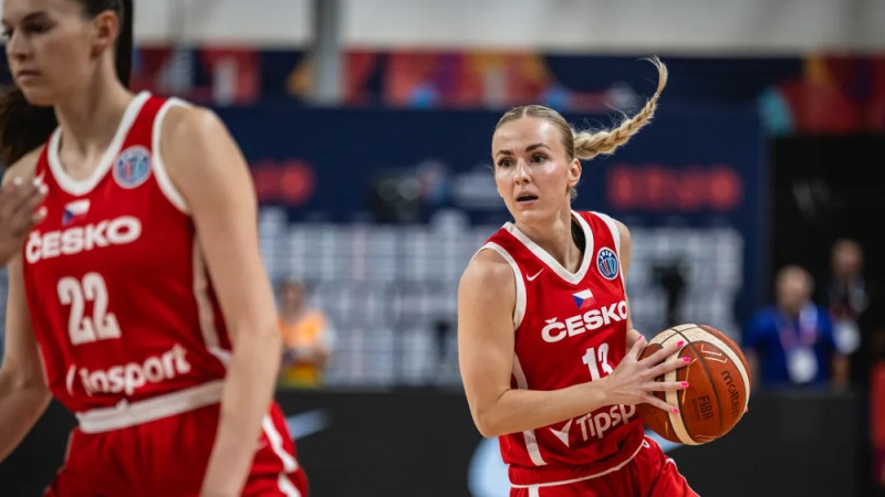 Čehija divas nedēļas pēc zaudējuma Latvijai strauji tuvojas Eiropas "Top 8"