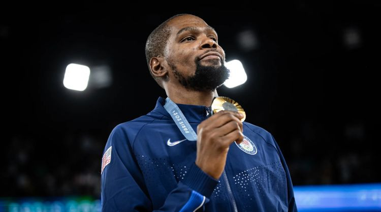 Titulētais Durents grib piekto OS zeltu, bet nevēlas uzdāvinātu vietu ASV izlasē