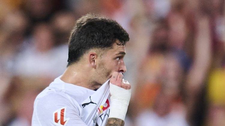 Lietavu dēļ šovakar nenotiks Spānijas čempionāta spēle Valensijā