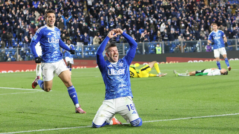 Komo un Renna lielajās līgās pievienojas vadošo vienību pulkam