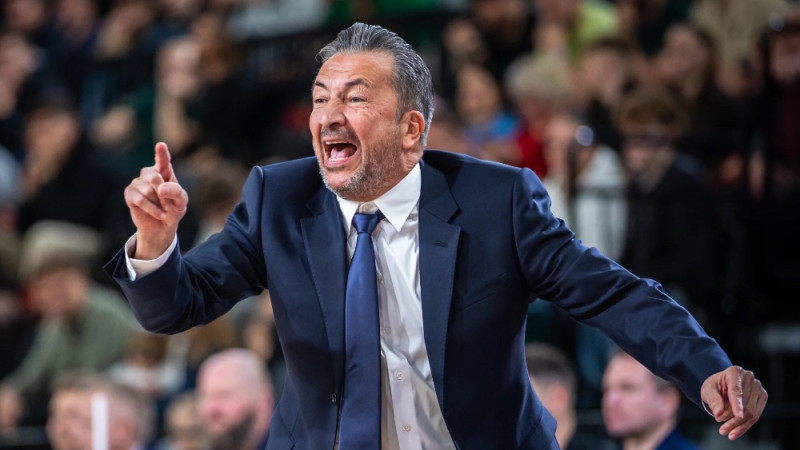 Latvijas bijušais stūrmanis Banki un Itālija izcīna dramatisku uzvaru Lietuvā