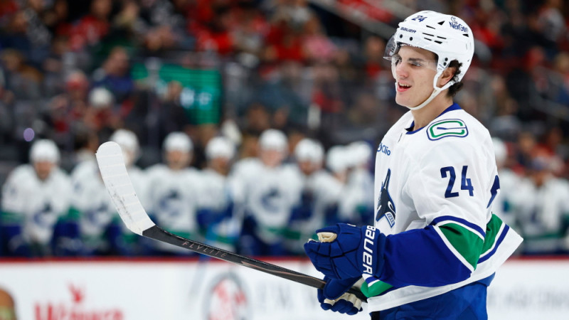 "Canucks" iegūtais Bujams cerīgi iekrāso nākotni, Šilovs paliek uz soliņa