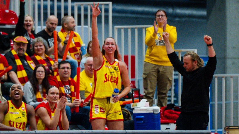 Digna Strautmane izceļas Sāls pilsētā, Aleksai Gulbei 12 punkti pret Eirolīgas klubu