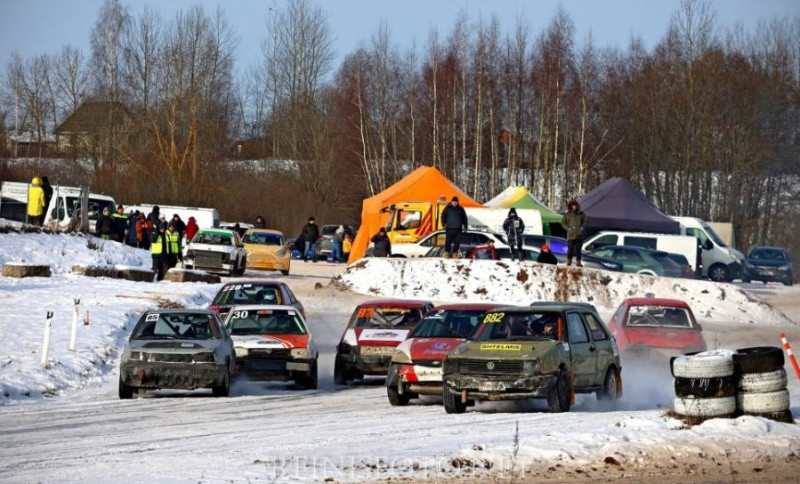 Pirmie folkreisa un autokrosa ziemas kausa posmi Ludzā un Brenguļos
