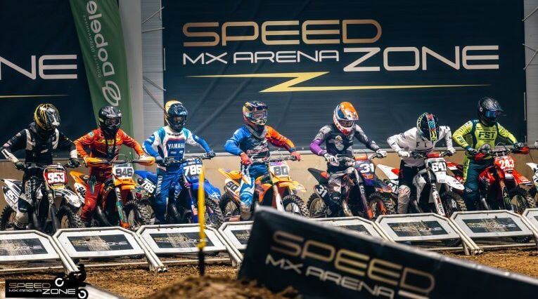 Aizvadīts aizraujošs ''Bildberg'' Latvijas čempionāta 2. posms iekštelpu motokrosā