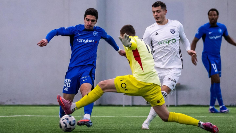 Jānis Ikaunieks iesit divus, RFS spraigā cīņā pieveic "Grobiņu"