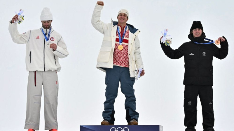 Frīstaila slēpošanas slopstaila sacensībās triumfē Rūds